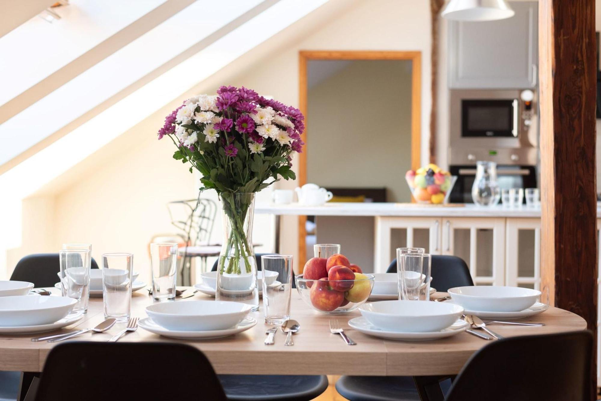 Stylish 2-level Near The National Theatre Praha